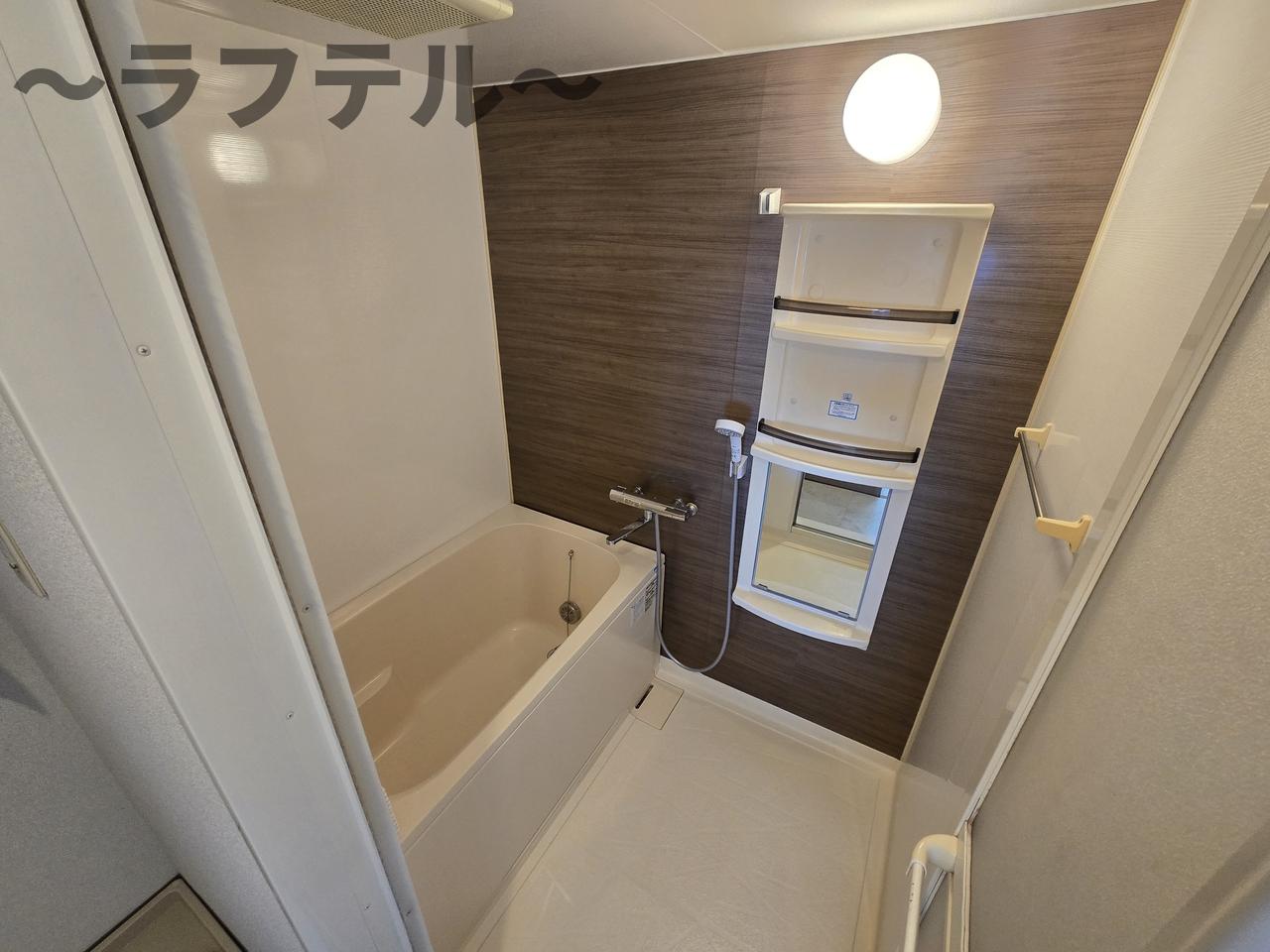 バス・シャワールーム　別部屋イメージ写真
