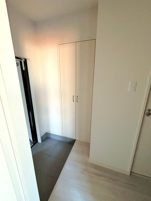 玄関　※写真は同タイプ別部屋のものとなります。