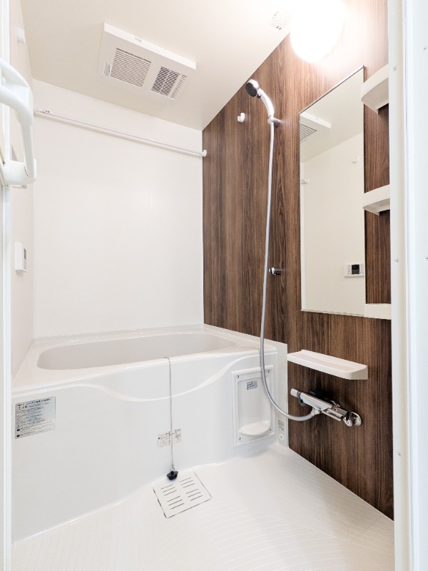 バス・シャワールーム　図面と現状に相違がある場合には現状を優先