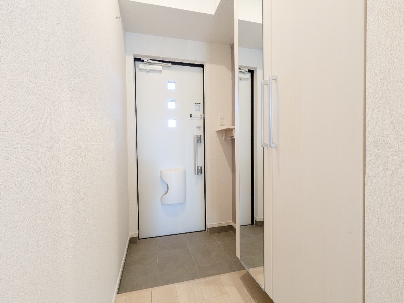 玄関　図面と現状に相違がある場合には現状を優先