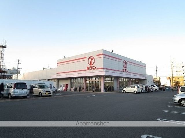 スーパー　セブン富岡店様（スーパー）まで600m