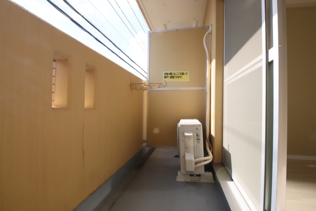 バルコニー　※別部屋の参考写真のため、原状優先です。