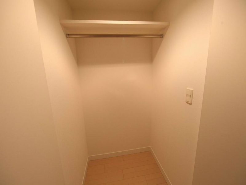収納　ウォークインクローゼット付（収納充実してます）