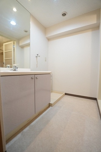 洗面設備　洗面化粧台