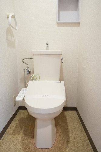 トイレ　洗浄暖房便座