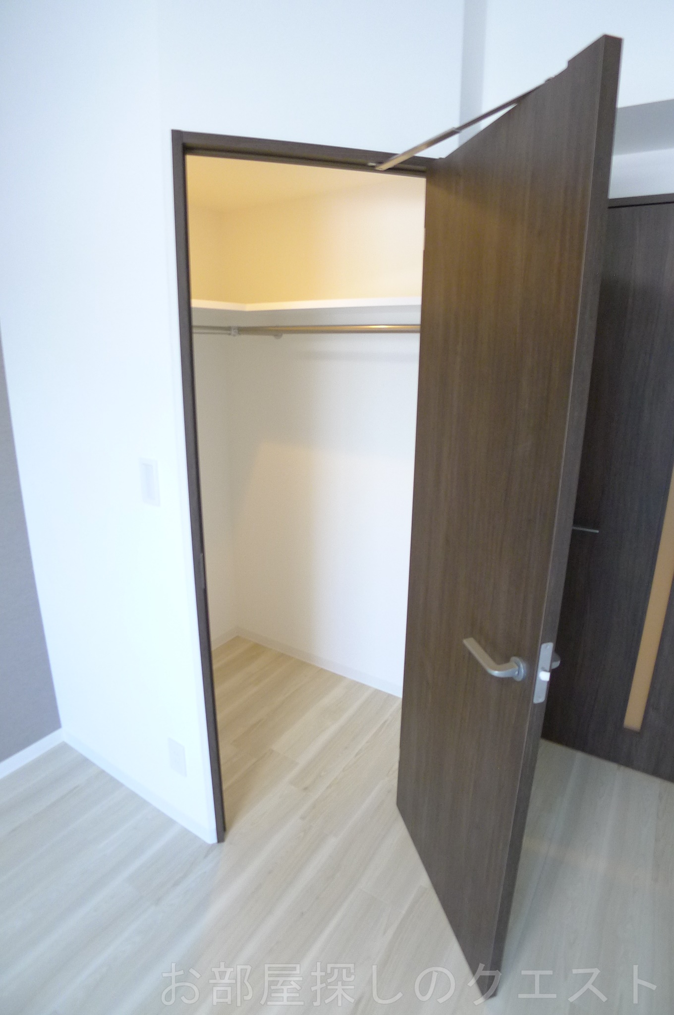 収納　（写真は同タイプ）