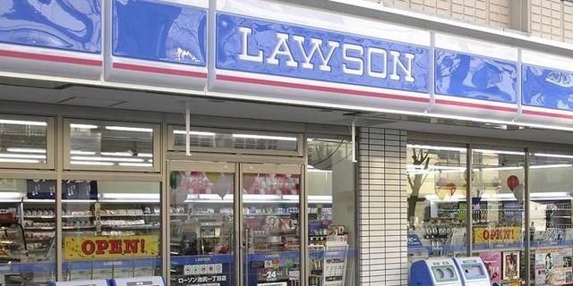 コンビニ　ローソン（コンビニ）まで848m