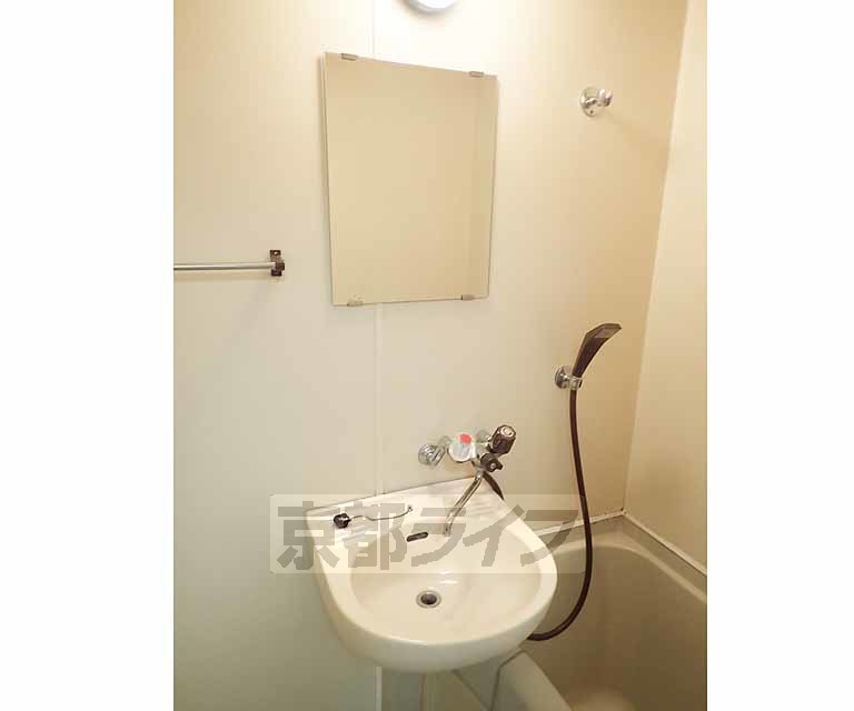 洗面設備　朝の準備もはかどります。