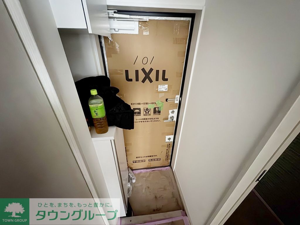 玄関　バルコニー