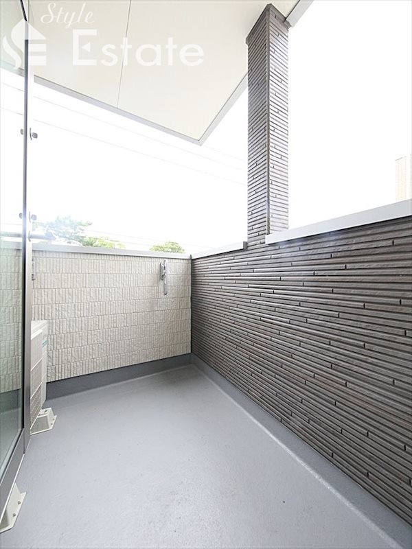 バルコニー　ベランダ