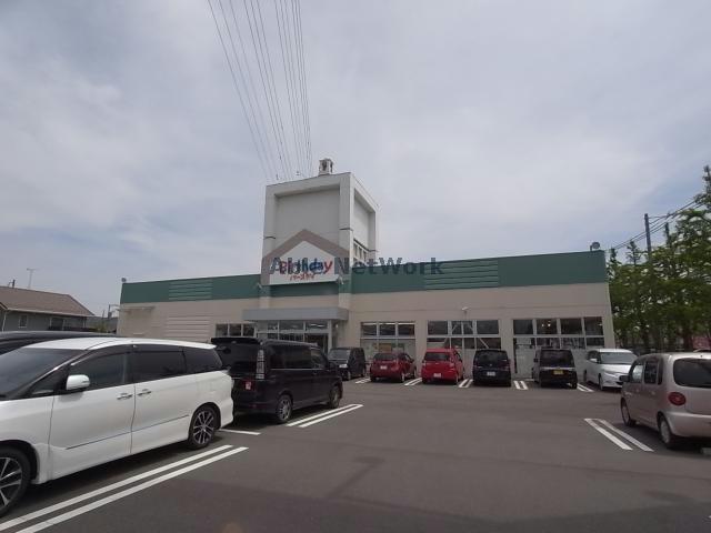 ショッピングセンター　ベビー・子供用品バースデイ各務原店（ショッピングセンター）まで825m