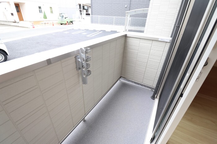 バルコニー　落ち着いた時間を過ごせるバルコニーです