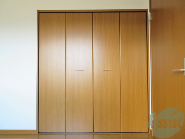 収納　クローゼットがありました。お洋服や荷物はここへ