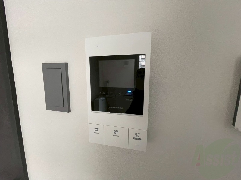 セキュリティ　モニタ付インターホンでセキュリティ面も安心です。