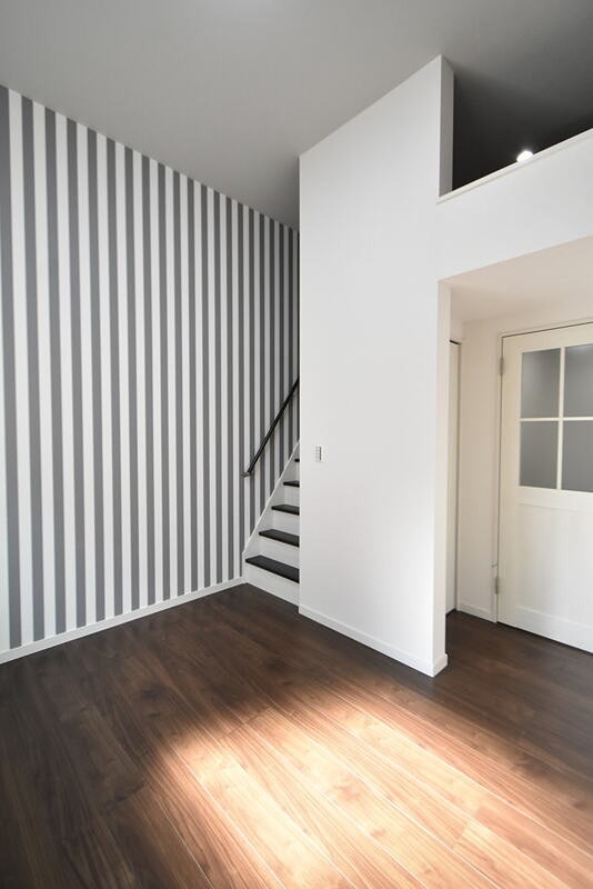 居室・リビング　エアコン完備で一年中快適