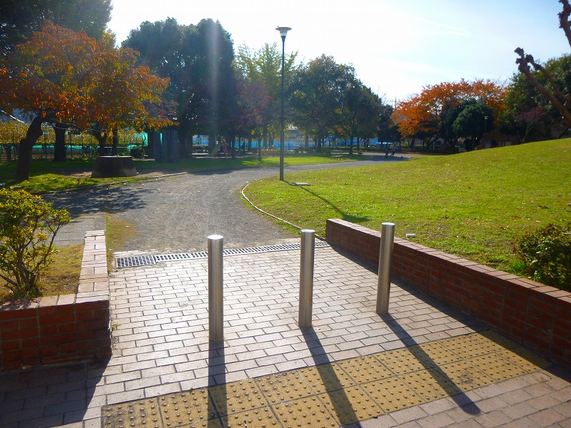 公園　吉方公園（公園）まで859m