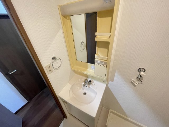 洗面設備　洗面所です