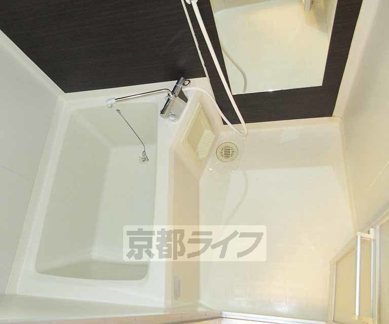 バス・シャワールーム　ゆったりバスルーム！