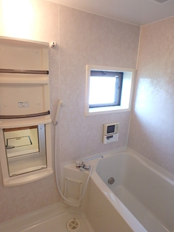 バス・シャワールーム　図面と現状に相違がある場合には現状を優先