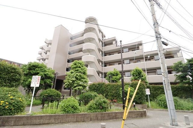 エントランス　★お問い合わせはタウンはウイングまで★