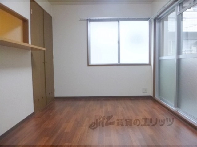 居室・リビング　洋室