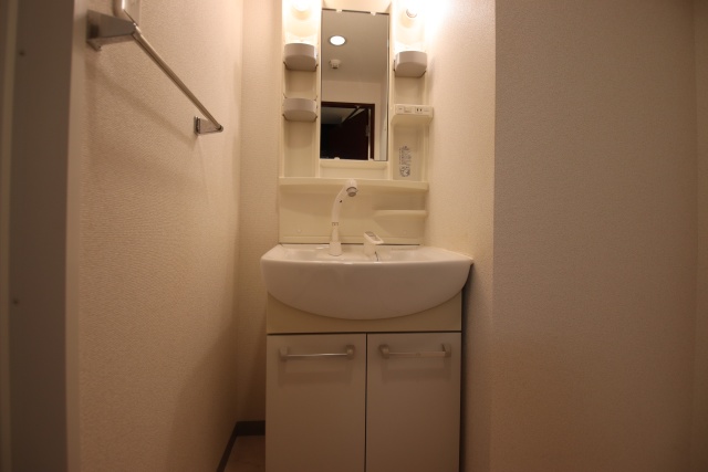 洗面設備　※別室の参考写真の為、現況優先です。