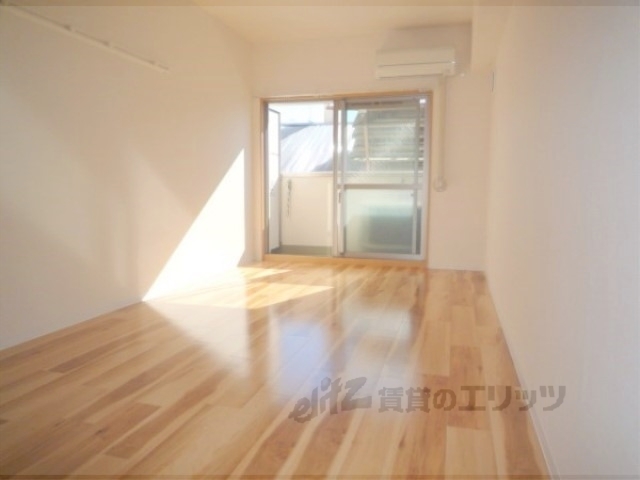 居室・リビング　洋室９．３帖です。