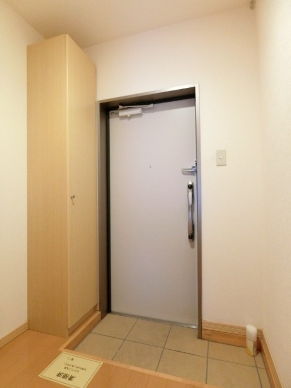 玄関　図面と現状に相違がある場合には現状を優先