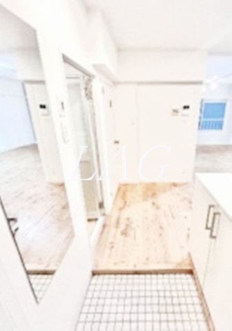 玄関　玄関です。