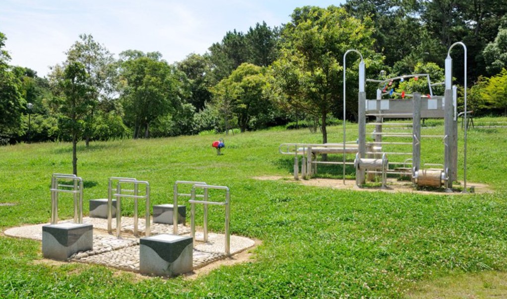 公園　四ツ池公園（公園）まで632m