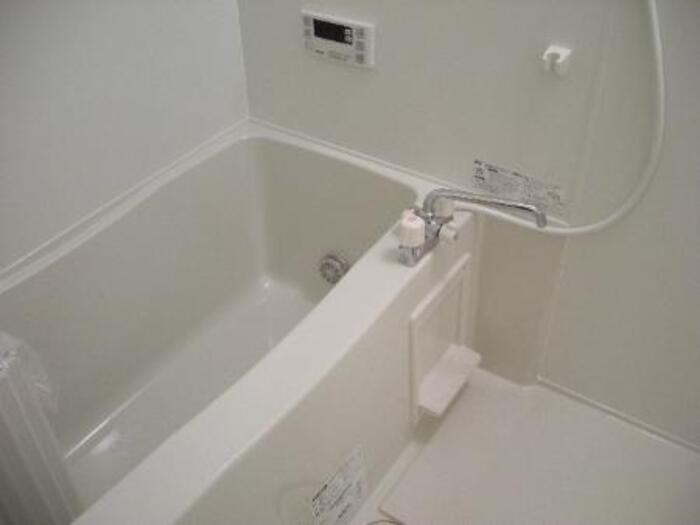 バス・シャワールーム　ゆったり過ごせるお風呂です