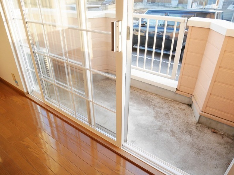 バルコニー　図面と現状に相違がある場合には現状を優先