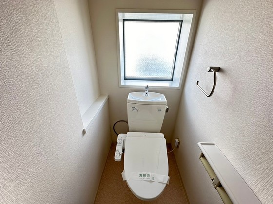 トイレ　※別部屋の写真です