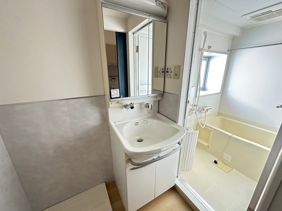 洗面設備　※別部屋の写真です