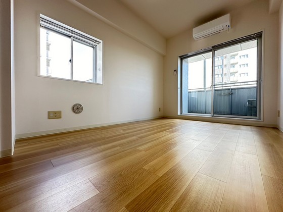 居室・リビング　※別部屋の写真です