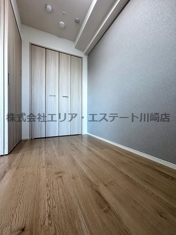 その他部屋・スペース　落ち着いて過ごせるお部屋なので、寝室にいかがでしょうか
