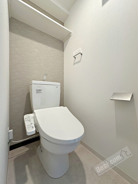 トイレ　温水洗浄便座付き♪