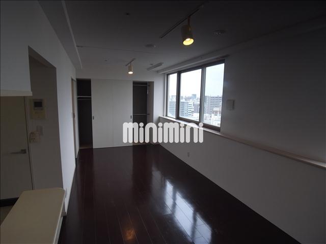 居室・リビング　広々としたお部屋です。