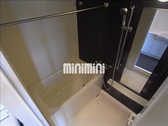 バス・シャワールーム　お風呂もゆったりとできる広さ！