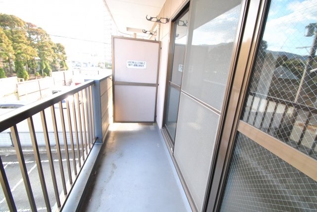 バルコニー　開放的で明るい空間を演出してくれるバルコニーです