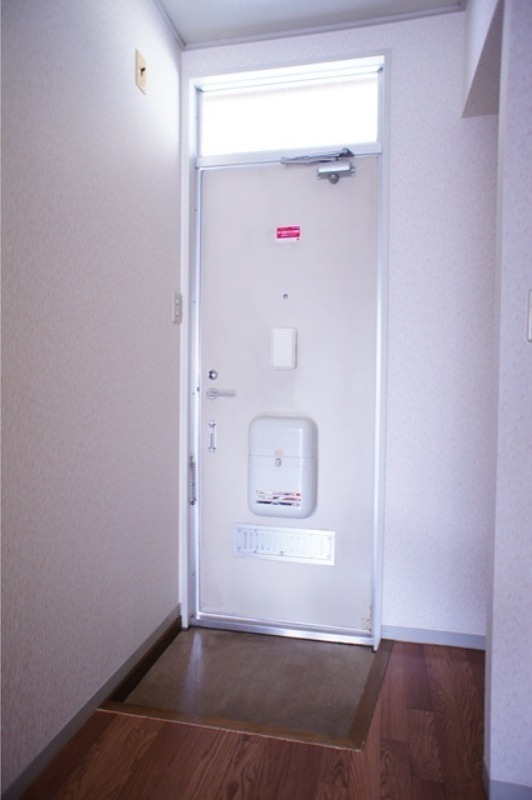 玄関　図面と現状に相違がある場合には現状を優先