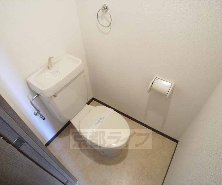 トイレ　お風呂・トイレ別です。