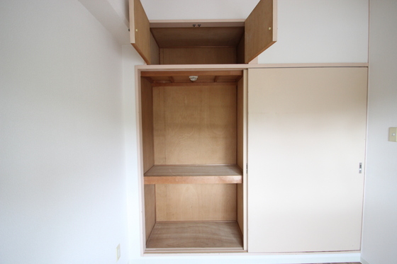 収納　※別室の写真です