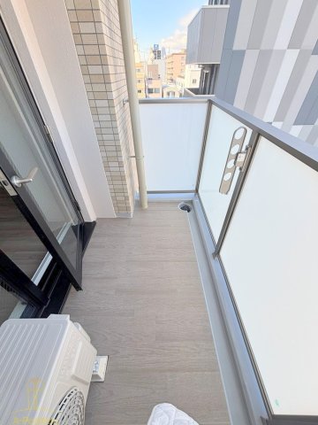 バルコニー　リヴェント難波ウエスト