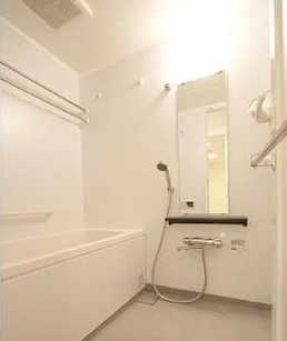 バス・シャワールーム　写真は同タイプ住居です。