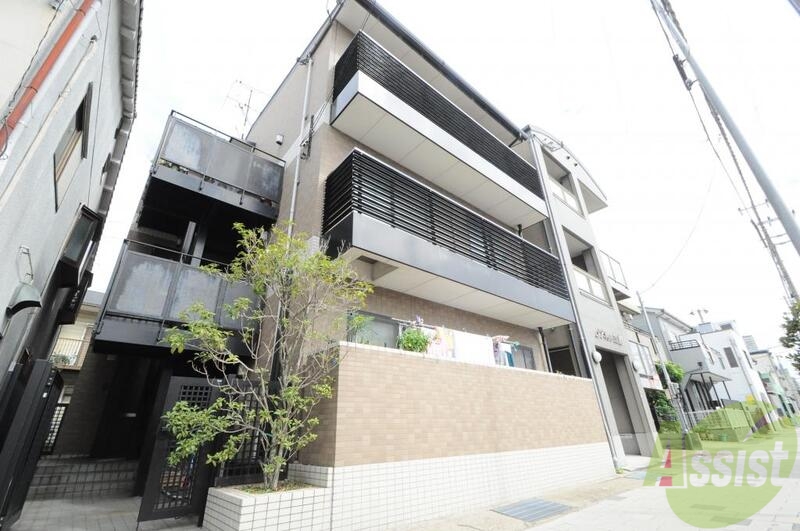 建物外観　存在感があって、とてもオシャレな外観のマンションです。