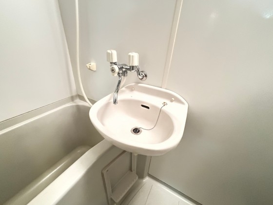 洗面設備　※別部屋の写真です