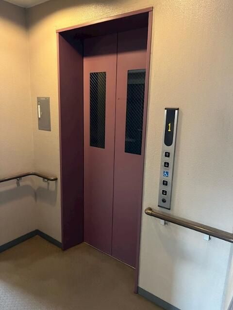 その他共有部分　階移動もしやすいエレベーターです