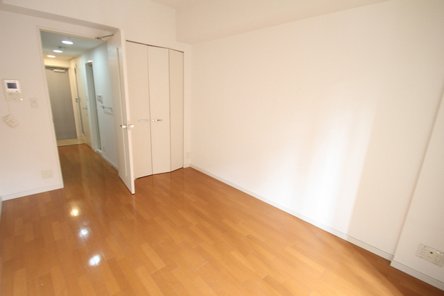 居室・リビング　※別室の参考写真です