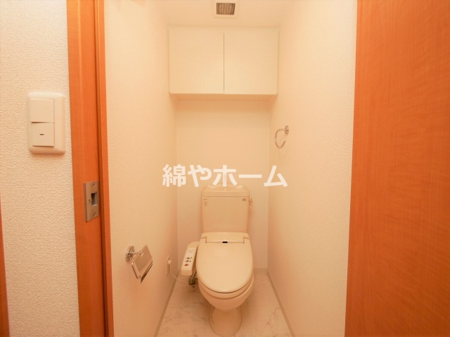 トイレ　落ち着いたトイレです